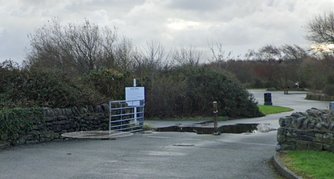 The entrance to Parc Mwd at Valley where the Valley Community Council has been granted permission to develop a half-size basketball court to help boost health and wellbeing and a safe outdoor space. (Image Google Map)