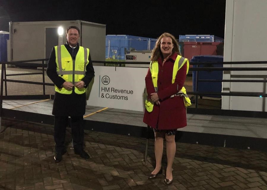 Minister Courts with Virginia Crosbie at the new HMRC Inland Border Facility in Holyhead.