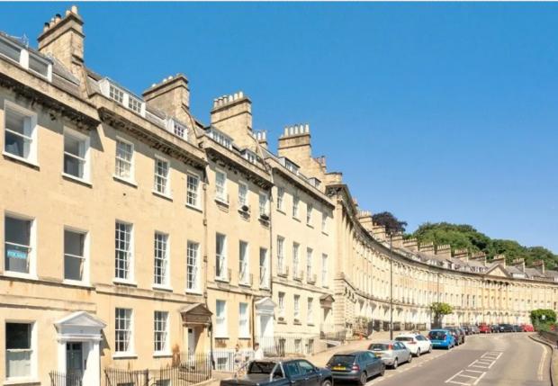 North Wales Chronicle: 2 bed flat. Credit: Zoopla