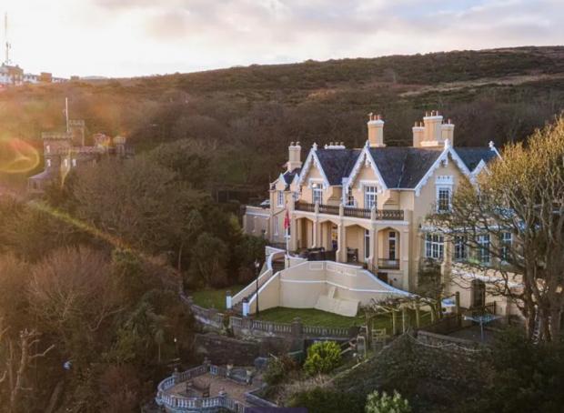 North Wales Chronicle: 6 bed detached house. Credit: Zoopla
