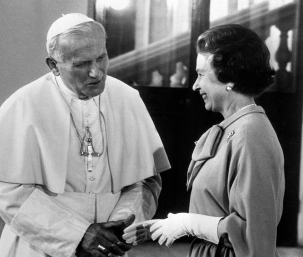 North Wales Chronicle: The Queen and the Pope
