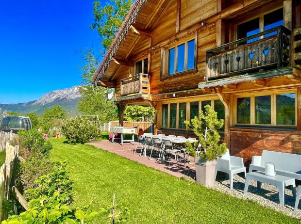 Chronicle of North Wales: Chalet Xel-Ha **** 180° view, Wood stove, Bubble sauna in the garden.  - Haute-Savoie, France.  1 credit