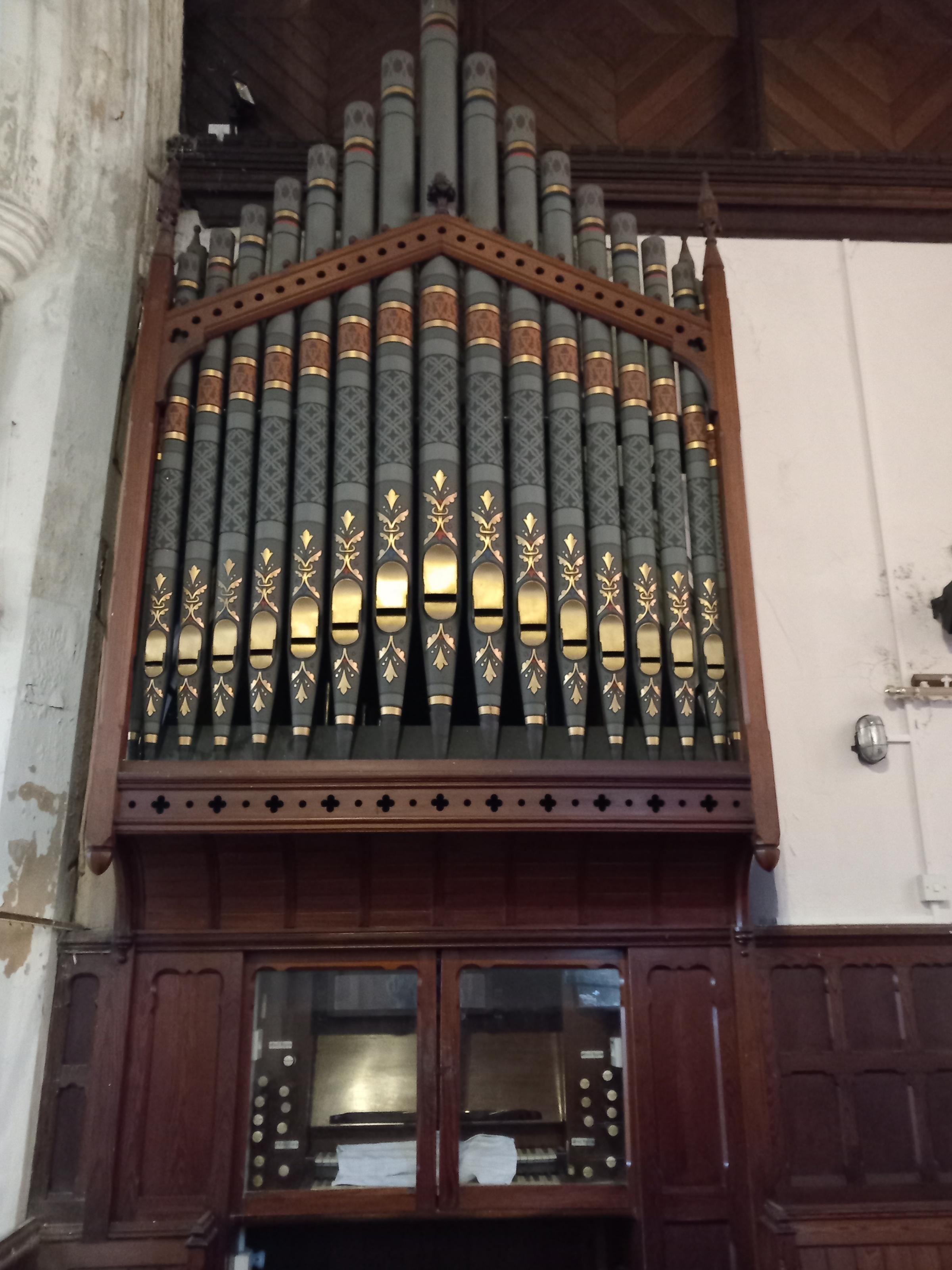 Impressive pipe organ to be retained - Menai Bridge Presbyterian Church renovation (Image Dale Spridgeon)