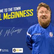 Mel McGinness has joined Llangefni Town from Porthmadog