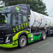 The UK’s first BEV (Battery Electric Vehicle) tractor and trailer for milk haulage is being unveiled today