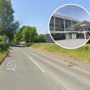 The A5104 (Google) and, inset, Mold Law Courts