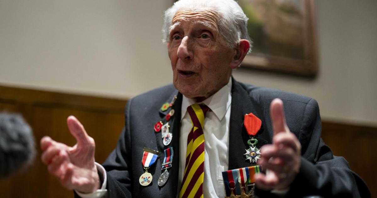 D-Day veteran describes 'big adventure' and a cup of tea after landing - Vimarsana News